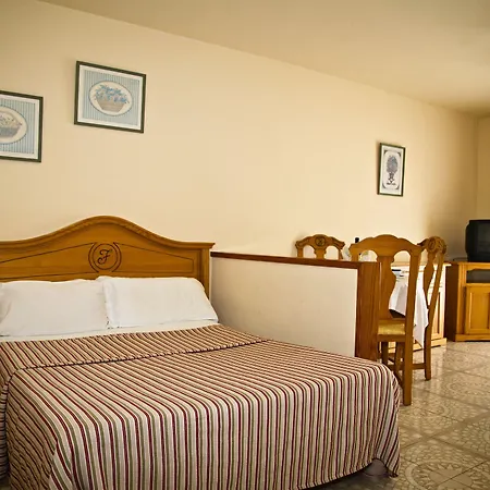 Ξενοδοχείο Fairways Club 3*